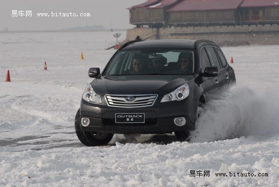 雪上飞 斯巴鲁四驱车型冰雪试驾全体验高清图片