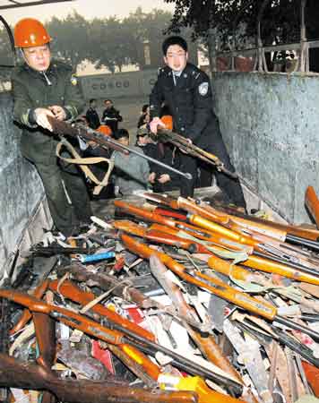 重庆惊现新黑五类 专家直言四大死穴