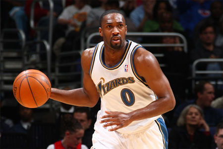 公诉人批阿里纳斯未真诚悔恨认罪 欲把投进监