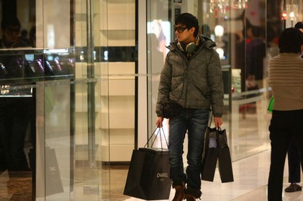 女友曾拍热辣照(图)-陈晓东,钻戒,求婚,<em>学生妹</em>,婚