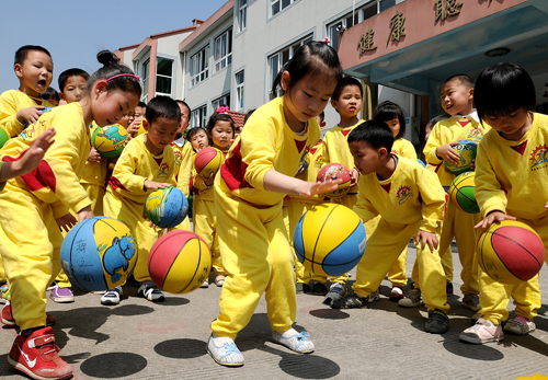 幼儿园在体育活动中培养孩子协调能力