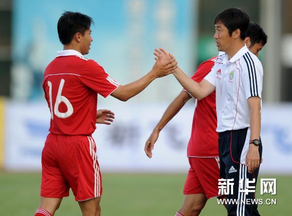 中国足球队4:0大胜塔吉克斯坦队-中国队,塔吉克