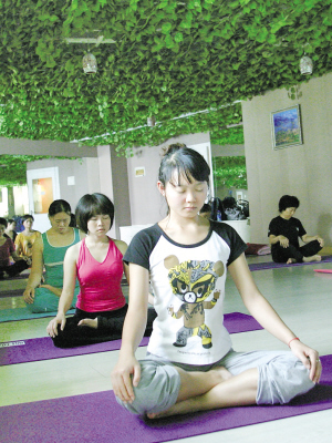 白领电脑族 每天打坐十分钟 (图)-打坐,一族,都市