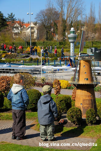 荷兰:在世界最小城市人人都是巨人-城市,马德罗