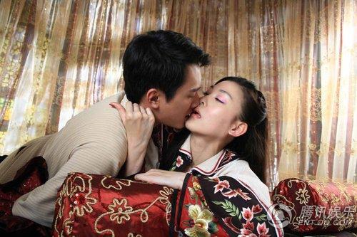 安以轩《锁清秋》拍吻戏 被男主演称最难搞定-安以轩,拍吻戏,冯绍峰,主演,《锁清秋》,导演-中国宁波网-娱乐