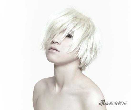 张芸京《相反的我》颠覆发行 告别稚嫩走向成