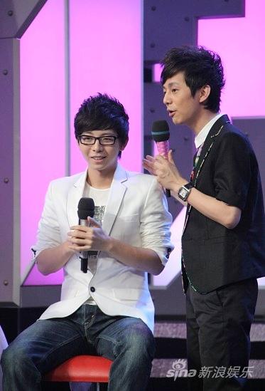 胡夏天然呆打动快乐家族 何炅赞很真诚(图)-快