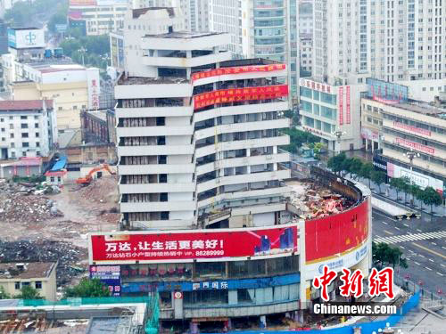 江苏淮安爆破旧建筑将建江北第一高楼(组图)-城