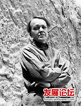 国际新闻 环球视野 正文    艾格尼丝·史沫特莱,美国著名记者,作家和