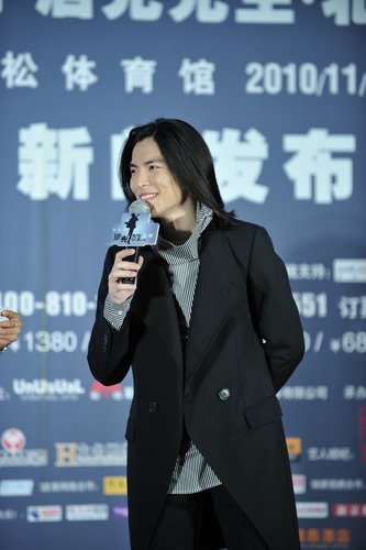 萧敬腾11月五棵松开唱 神秘嘉宾新看点将亮相