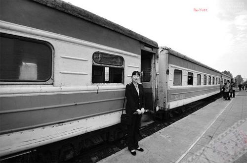 黑白映像:搭乘许昌窄轨小火车穿越时空-小火车