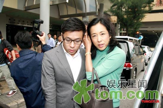 霍启人被判社会服务 朱玲玲拒回应霍启山情事