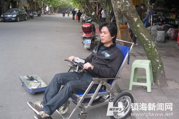 镇海草根发明家发明多功能电动轮椅车-镇海,草