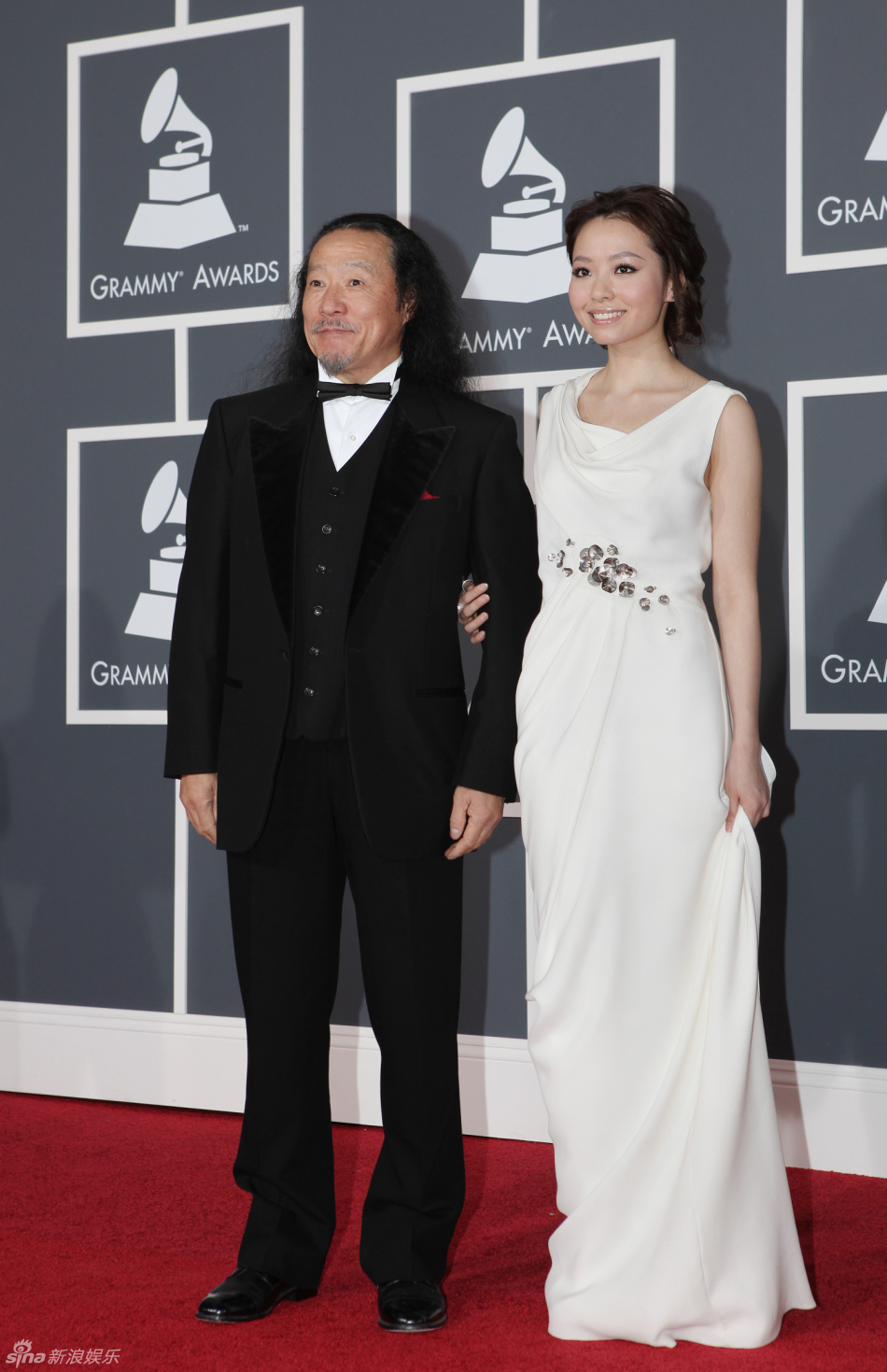 组图: 张靓颖 受时尚界青睐 惊艳亮相时尚大典-图