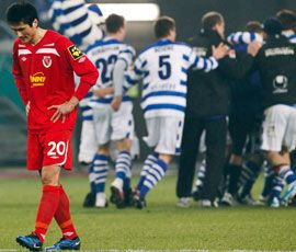 场前中柱1-2痛别决赛-邵佳一,点球点,头球,处左