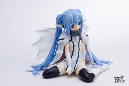 动画《天降之物》妮姆芙手办