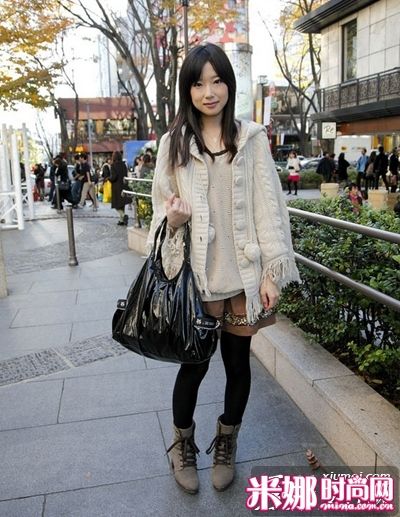 东京街头<em>美女</em>穿搭神奇变高[组图]-短靴,搭配指