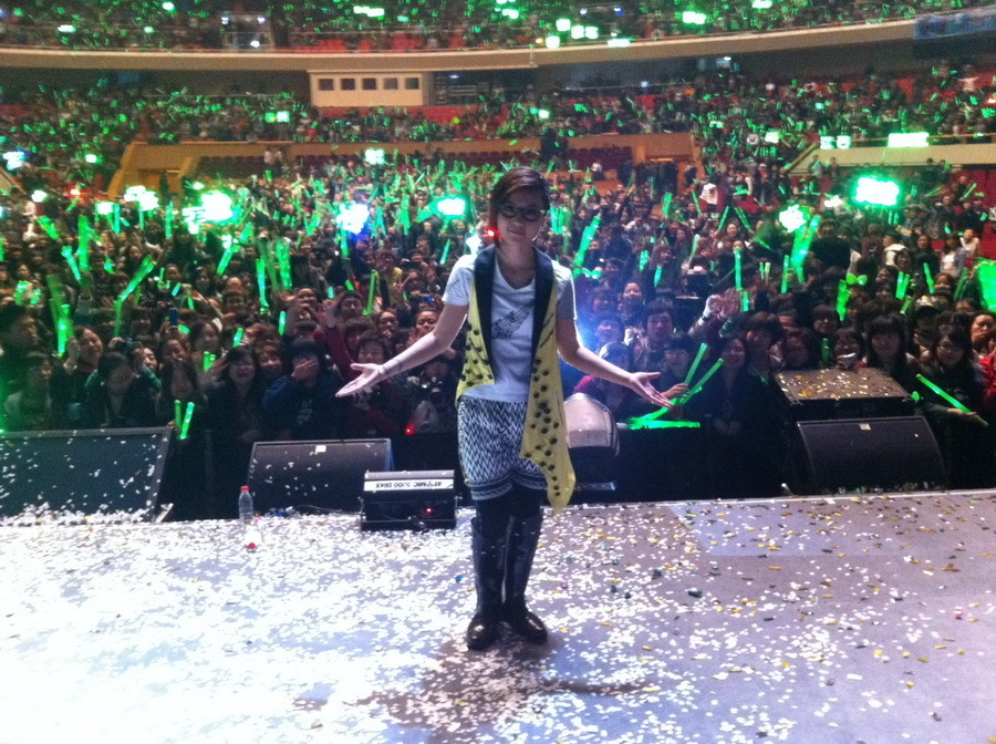  周笔畅 巡演 上海 完美收官 征服观众万人合唱-周