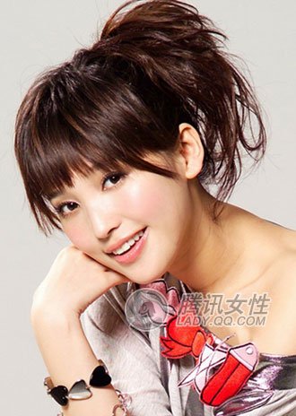 偷师金莎俏<em>发型</em>初春最讨喜(组图)-金莎,blingbli