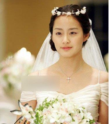 爆料各家女<em>明星们的婚纱照片</em>(组图)-文根英,李