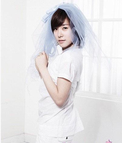 爆料各家女<em>明星们的婚纱照片</em>(组图)-文根英,李