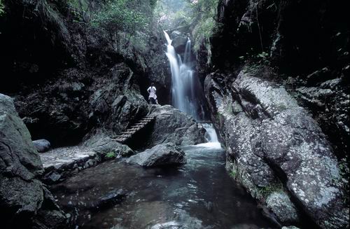 梁皇山风景区