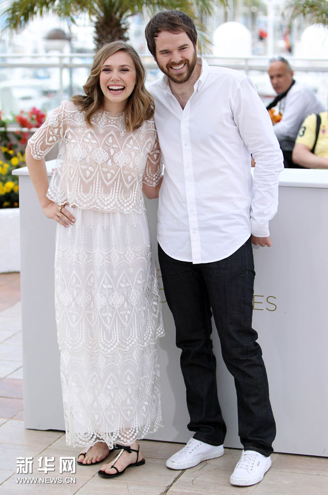 《双面玛莎》戛纳克劳泽、奥尔森 红白 上阵-双