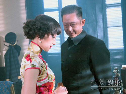 《 旗袍 》- 旗袍 ,丁默群,关萍露, 剧情介绍 ,电视剧