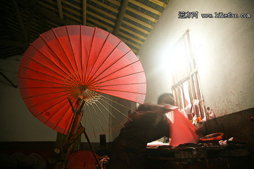 泸州分水岭:一把小伞引发的眷恋(组图)-伞面,仙