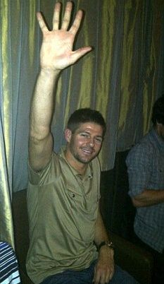 杰拉德伸5手指贺曼联丢冠 辱欧文:你仍0欧冠(图