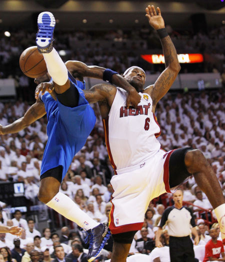 56年最难看数据却是真章 爵士斗公牛也曾铁声