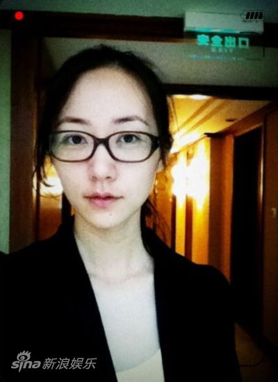 韩雪微博晒素颜自拍照 放长假为找灵感-自拍照