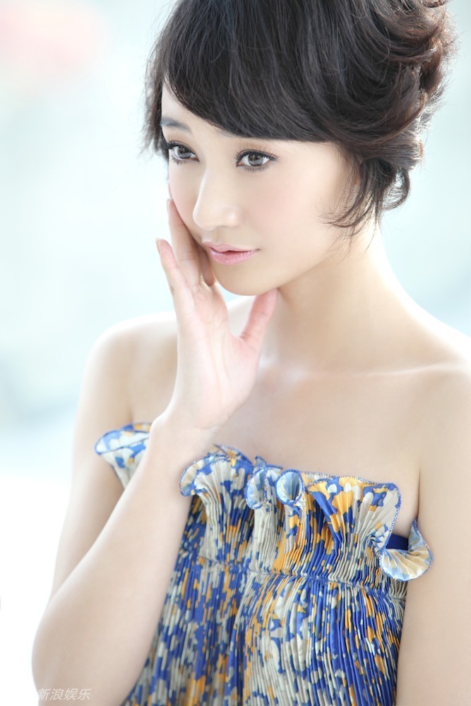 阎娜夏日写真清新自然