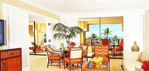 贾斯汀-比伯为女友出手阔绰 睡每晚29万套房-贾