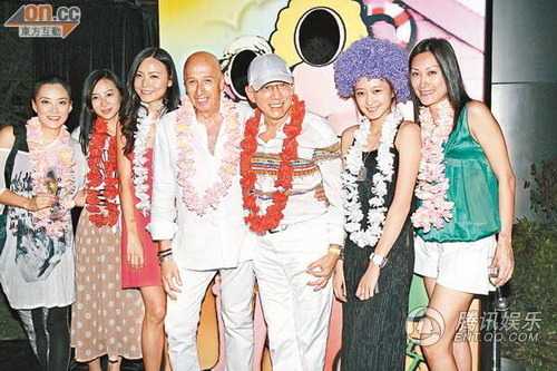 杨受成儿办生日派对 带外籍女友见家长-杨其龙