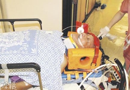 香港明星足球队主教练疑擦窗坠楼不治身亡(图