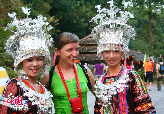 怀化侗文化城 喝不尽的侗民热情(组图)-路迦,中