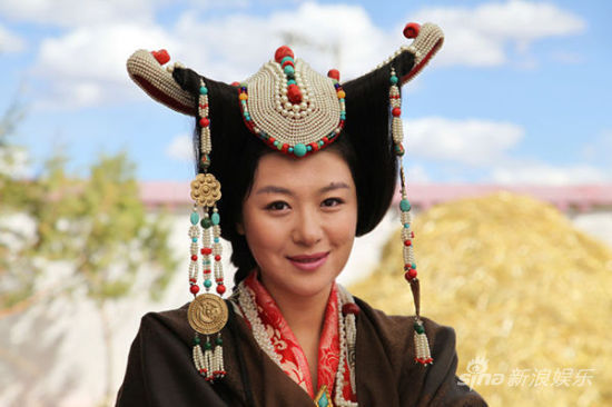 沈傲君深入拉萨抗高原反应赶拍《西藏秘密》-