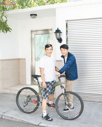 黎明陈小春骑车健身 返老还童为开唱做准备-陈