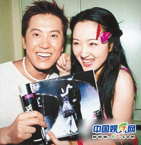 毛宁杨钰莹携手同唱经典歌曲 杨钰莹复出惹关