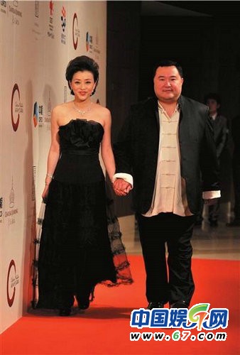 杨澜吴征陈年结婚照曝光 11岁漂亮<em>女儿</em>惊艳-女