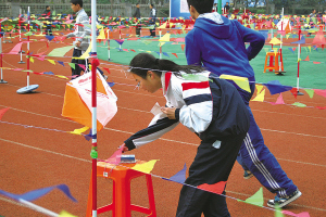 宁波市第十九中学举行校园百米定向赛-中学