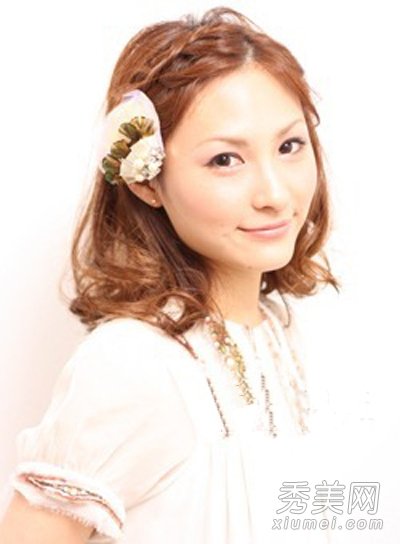 <em>发型</em>新<em>扎法</em> 形象焕然一新-<em>发型</em>,蜈蚣辫,气质,刘