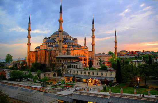 中海,几处迷情地(组图)-圣托里尼岛,海滨气候,圣