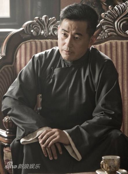 资料:电视剧《向东是大海》主角-王志飞饰周汉