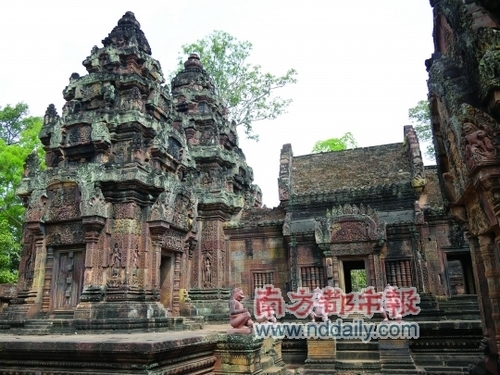 今天-吴哥王朝,吴哥古迹,吴哥寺,柬埔寨国旗,吴