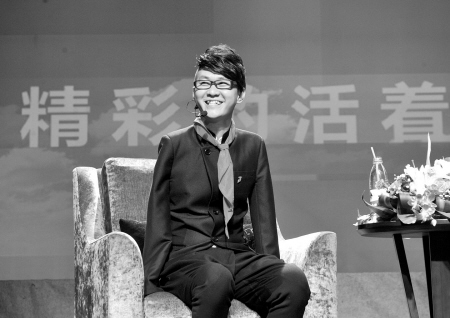 断臂钢琴王子 刘伟来宁波 爱宅爱工作没空谈恋