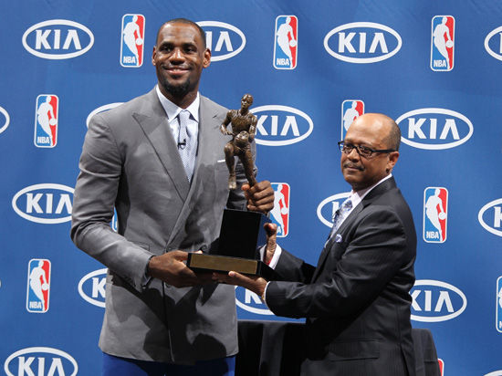 NBA官方宣布詹姆斯当选MVP 皇帝成热火队史