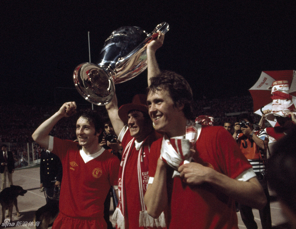 组图:激情澎湃 经典老图之历届欧冠捧杯-皇马,