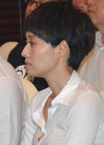 马伊璃<em>透视</em>装露红色内衣(组图)-马伊璃,红色内